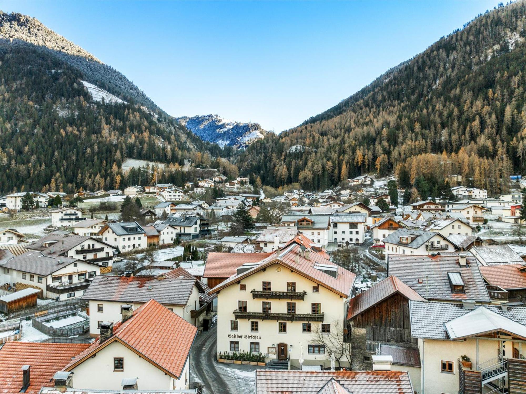 Gasthof Hirschen Pfunds Exterior foto