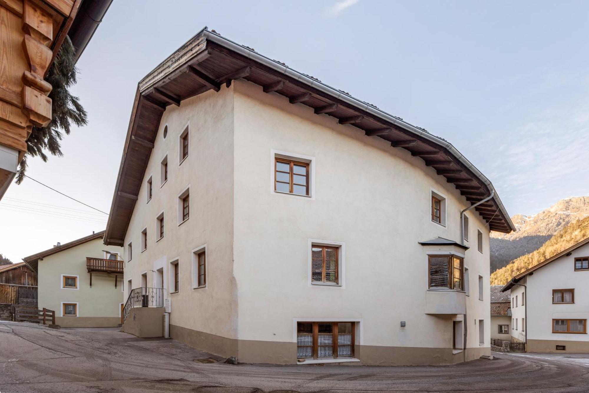 Gasthof Hirschen Pfunds Exterior foto